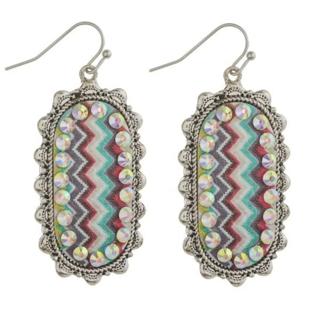 Metal oblong earrings- zig zag